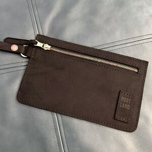 Portland Leather Goods shadow black Adriana pouch